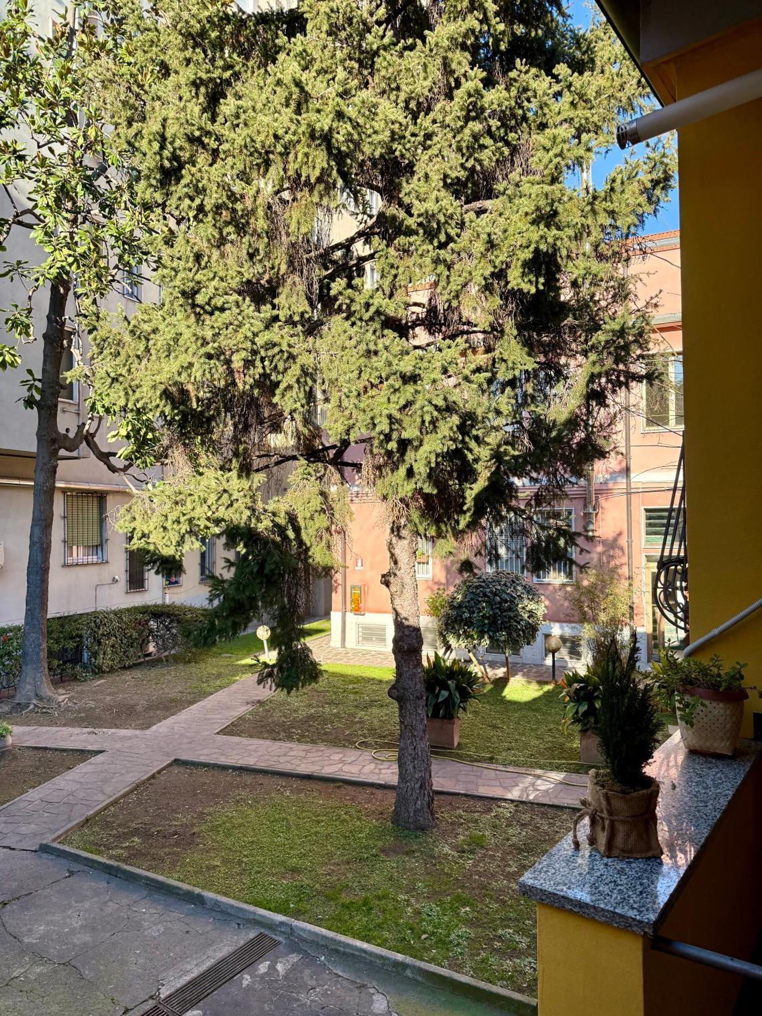 Вилла Gionas - Casa Indipendente In Zona Strategica Милан Экстерьер фото